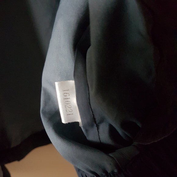 BALENCIAGA light weight jacket. M/L - Picture 2 of 8